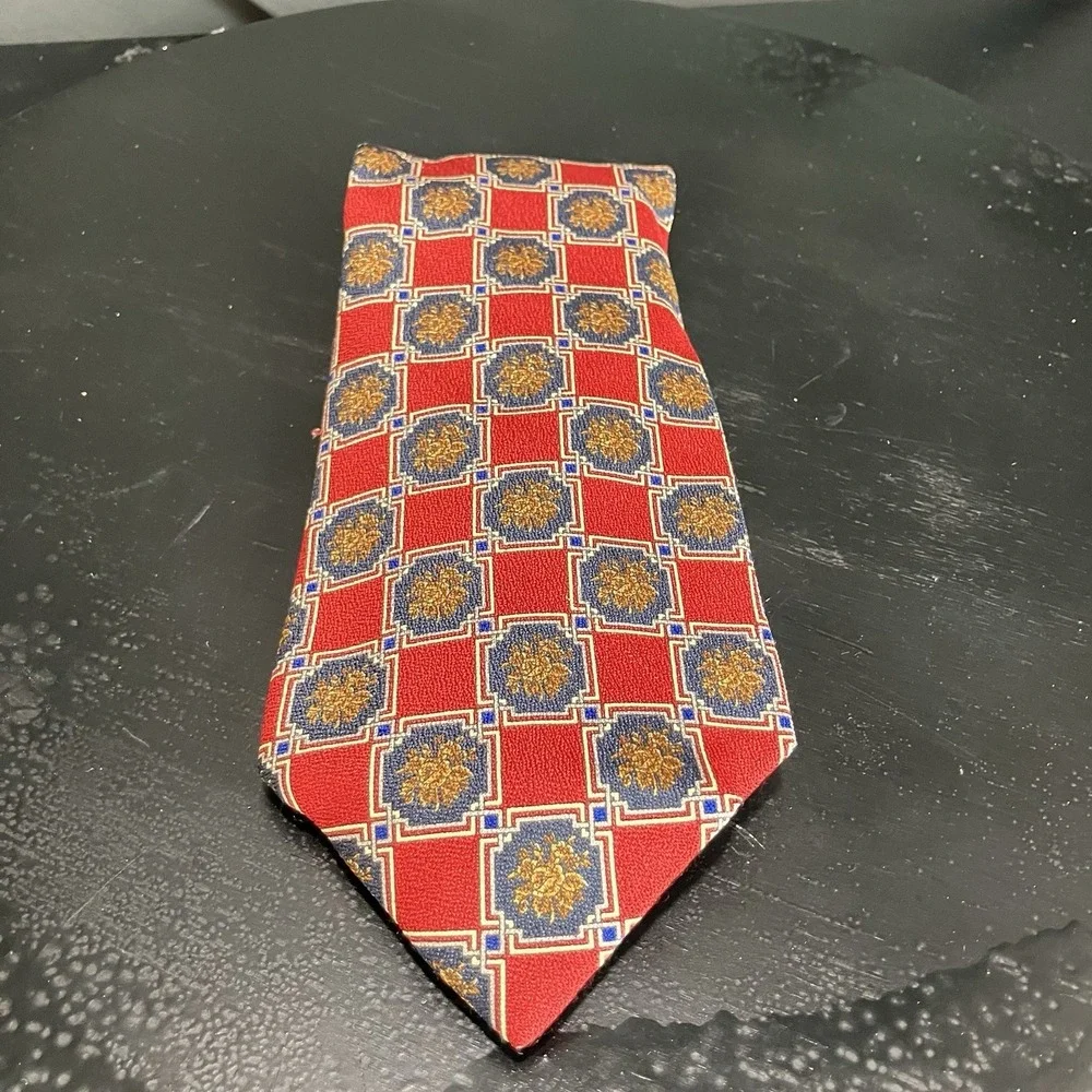 Valentino Cravatte Silk Necktie Red Blue Gold Geometric Medallion Made In Italy